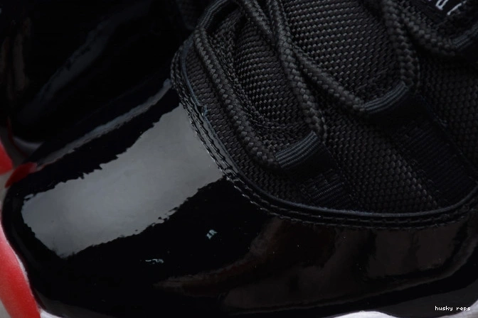 Rep Husky Retro Air (2012) 378037-010 11 Jordan Bred 0711